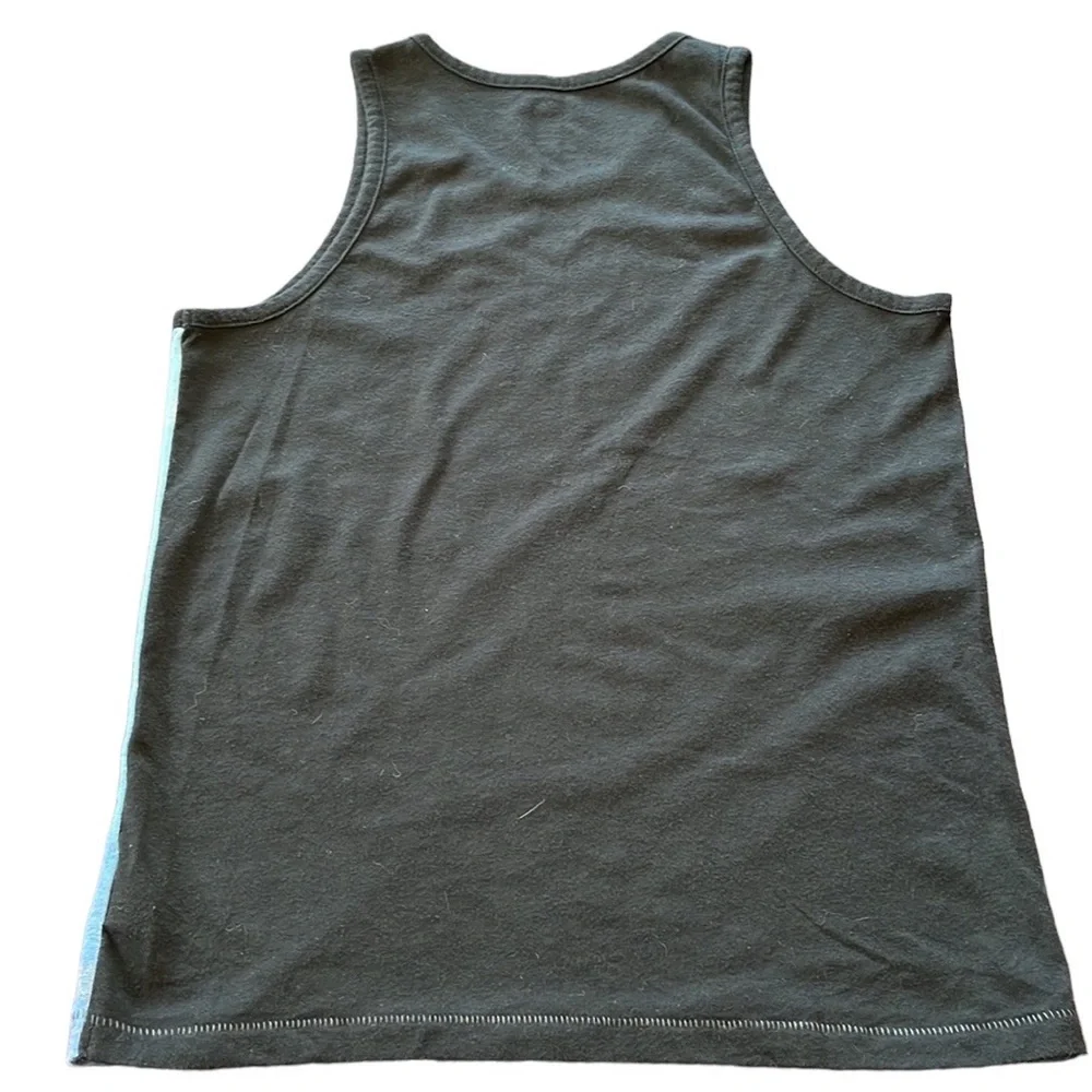 Old Navy | Stay Sharp Shark Tank Top sz M